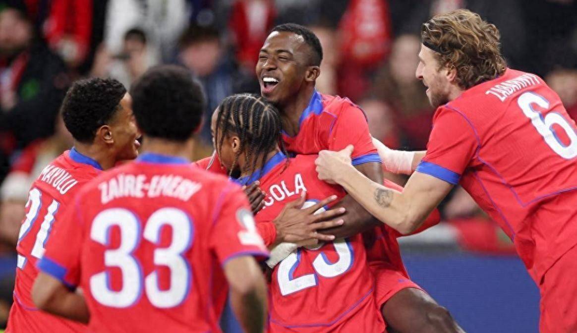 7-2狂胜！6-1血洗！欧冠一夜炸裂：巴黎巴萨暴走，穆帅爆冷，马竞溃败！